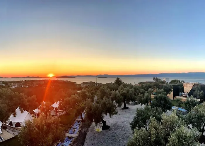 Elies Tiny Glamping Ayvalı