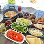 Elies Tiny Glamping Ayvalı