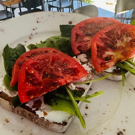 Elies Tiny Glamping Otel Ayvalı