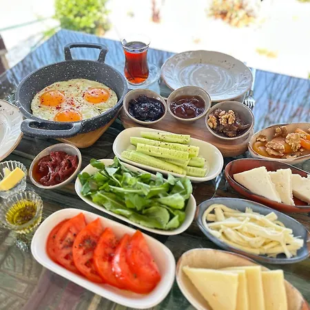 Elies Tiny Glamping Айвалик