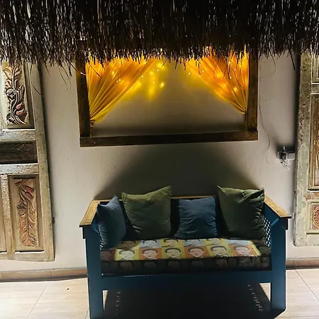 Elies Tiny Glamping * Ayvalı