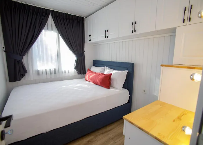 Hotel Elies Tiny Glamping *